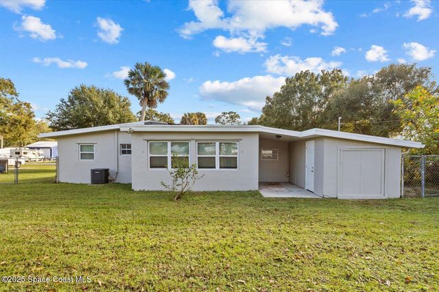 7506 Roberts Road, Fort Pierce, FL 34951