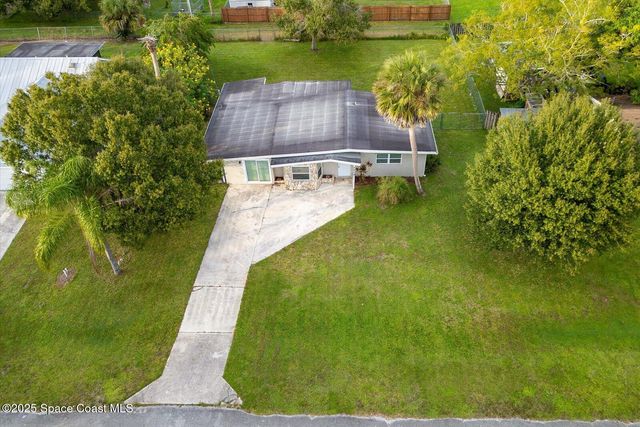 7506 Roberts Road, Fort Pierce, FL 34951