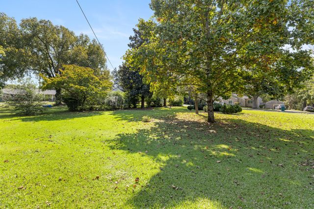 535 Clayton Ave, Lewisburg, TN 37091