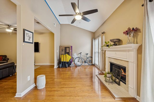 7277 Charlotte Pike Unit 342, Nashville, TN 37209