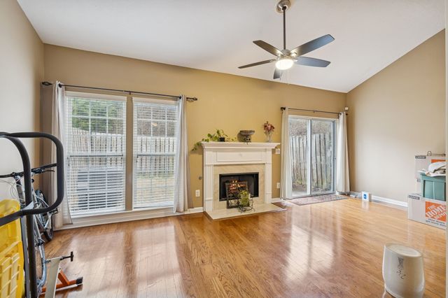 7277 Charlotte Pike Unit 342, Nashville, TN 37209