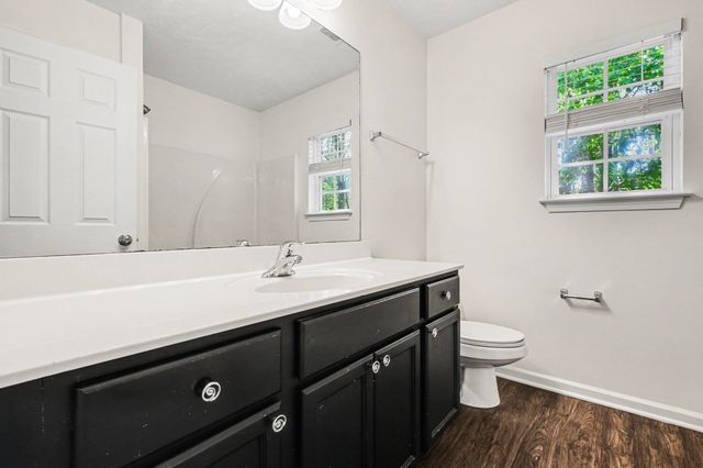 1375 E Nir Shreibman Blvd, La Vergne, TN 37086