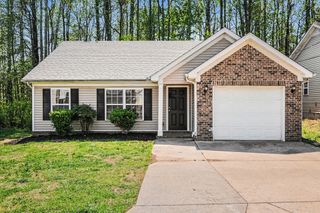 1375 E Nir Shreibman Blvd, La Vergne, TN 37086