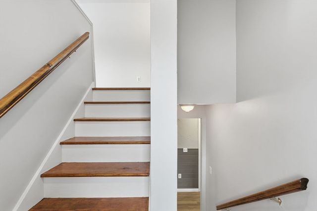 5 Marco Dr, Pittsfield, MA 01201