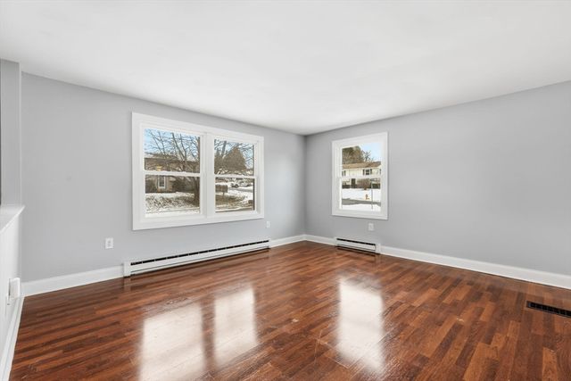 5 Marco Dr, Pittsfield, MA 01201