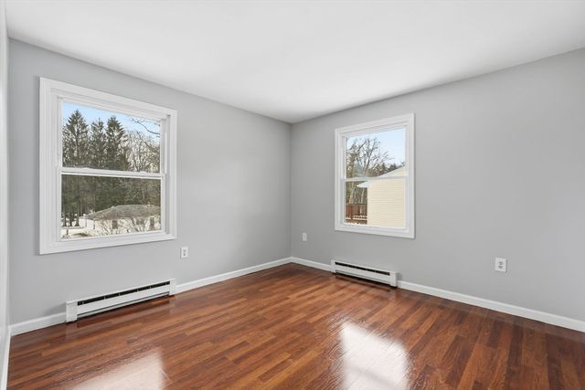 5 Marco Dr, Pittsfield, MA 01201