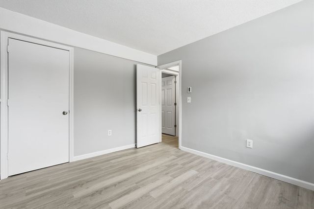 5 Marco Dr, Pittsfield, MA 01201