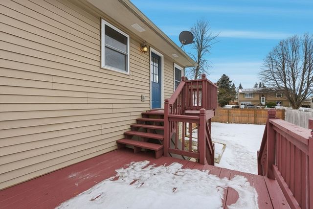 5 Marco Dr, Pittsfield, MA 01201