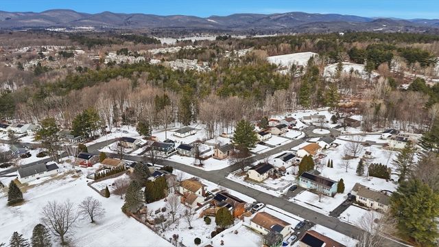 5 Marco Dr, Pittsfield, MA 01201