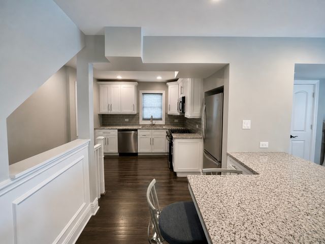3806 N OCTAVIA Avenue, Chicago, IL 60634