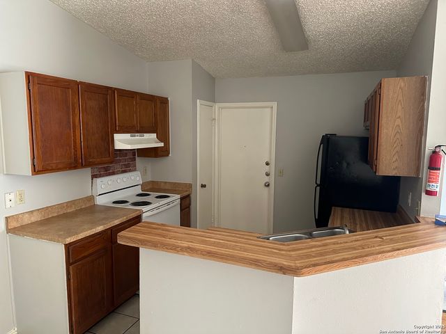 5514 Lochmoor, San Antonio, TX 78244