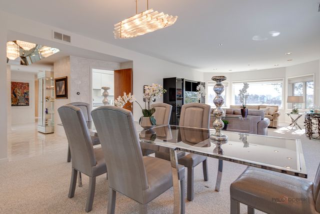 209 Rivershire Lane 203, Lincolnshire, IL 60069