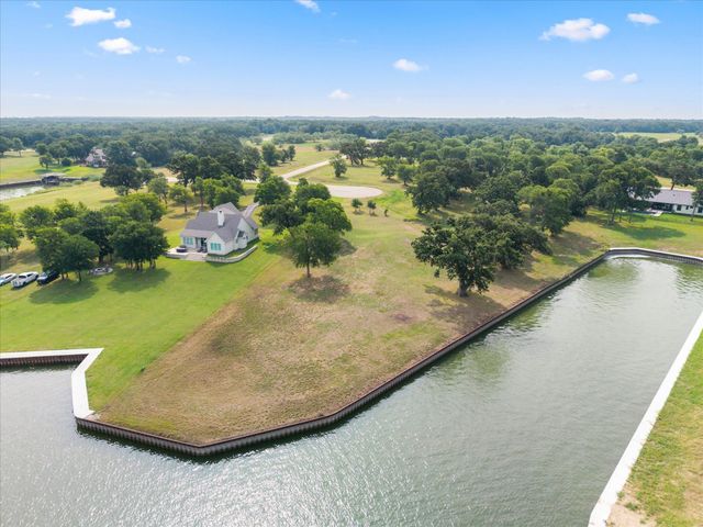 Lot 11 Captains Cove, Streetman, TX 75859