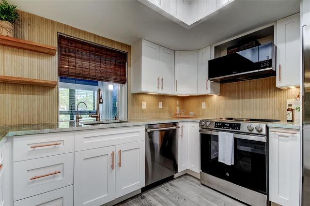 2673 SABAL SPRINGS CIRCLE 201, Clearwater, FL 33761