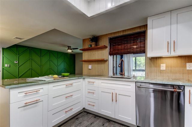 2673 SABAL SPRINGS CIRCLE 201, Clearwater, FL 33761