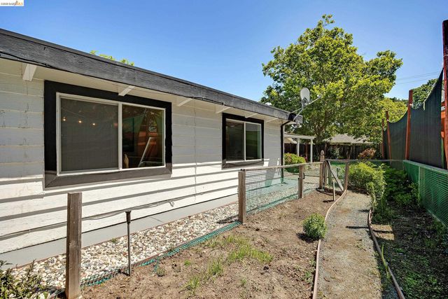 259 Gloria Dr, Pleasant Hill, CA 94523