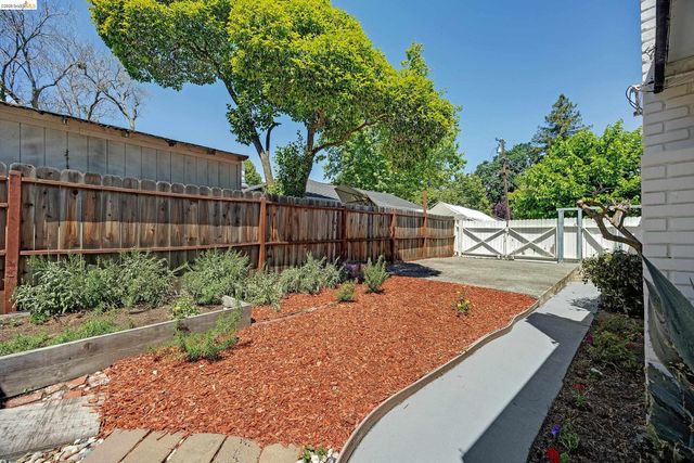 259 Gloria Dr, Pleasant Hill, CA 94523