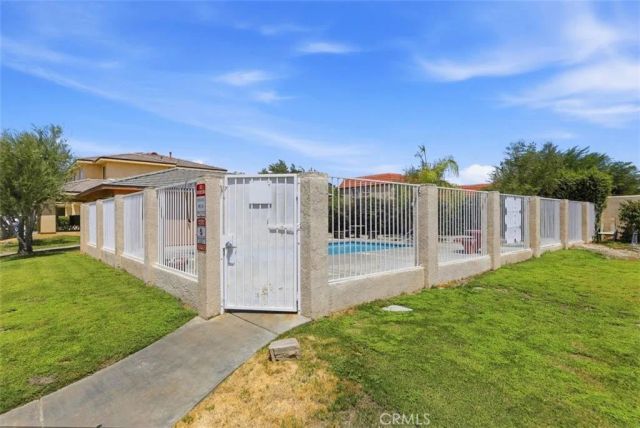 33275 Campus Lane, Cathedral City, CA 92234
