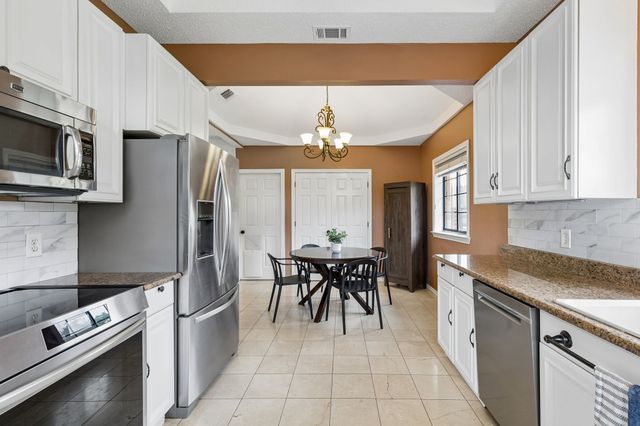 17230 Marianne Circle, Dallas, TX 75252