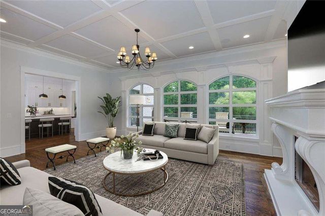 10765 Shallowford Road, Roswell, GA 30075