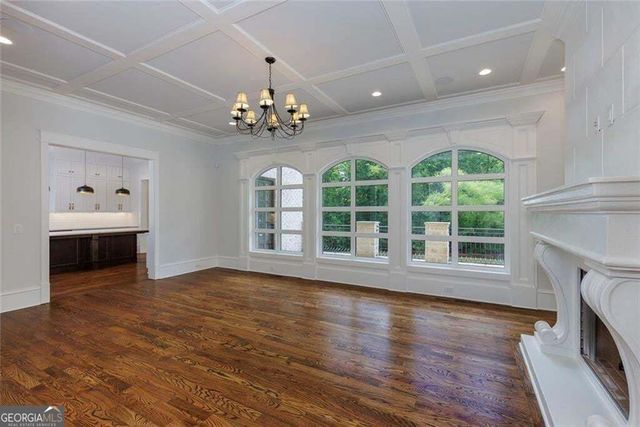 10765 Shallowford Road, Roswell, GA 30075