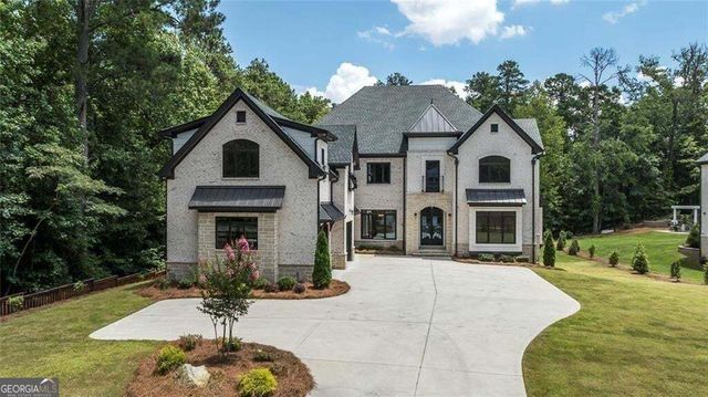 10765 Shallowford Road, Roswell, GA 30075