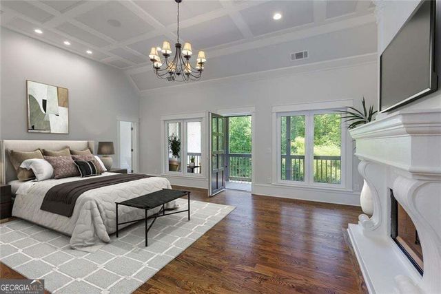 10765 Shallowford Road, Roswell, GA 30075