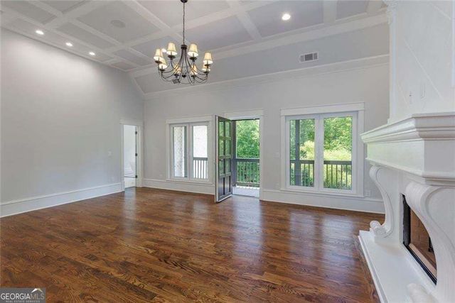10765 Shallowford Road, Roswell, GA 30075