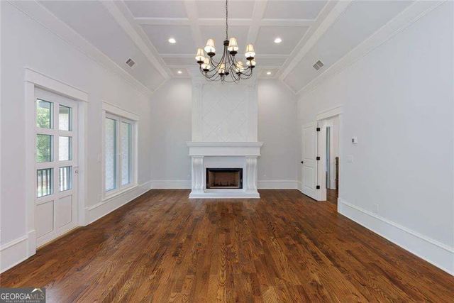 10765 Shallowford Road, Roswell, GA 30075