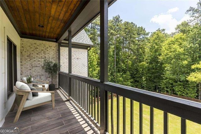 10765 Shallowford Road, Roswell, GA 30075