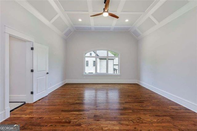 10765 Shallowford Road, Roswell, GA 30075