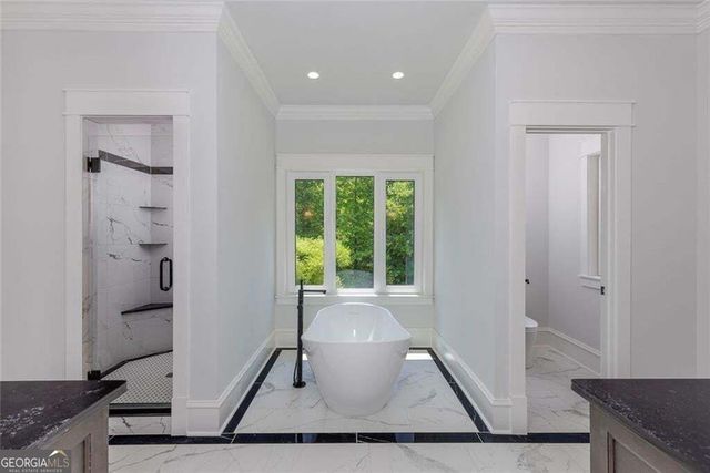 10765 Shallowford Road, Roswell, GA 30075