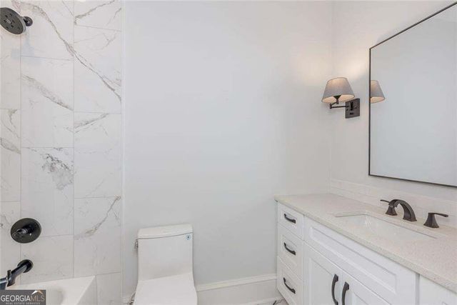 10765 Shallowford Road, Roswell, GA 30075