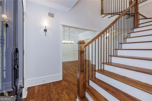 10765 Shallowford Road, Roswell, GA 30075