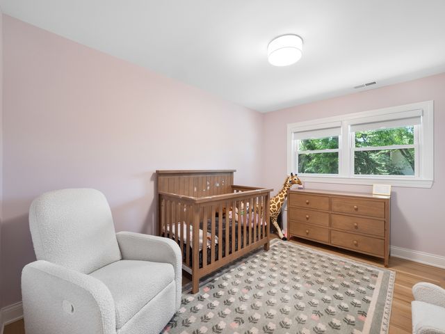 1349 Tinker Way, Glenview, IL 60025