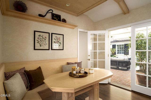 1570 Charlton Road, San Marino, CA 91108