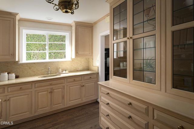 1570 Charlton Road, San Marino, CA 91108