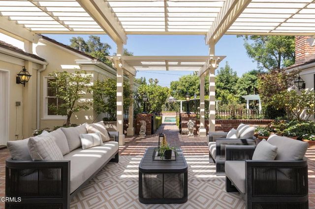 1570 Charlton Road, San Marino, CA 91108