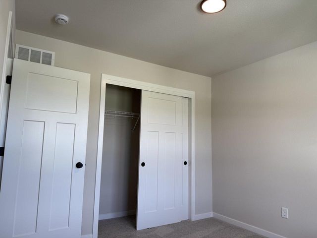 N162W21897 Poppy ROAD, Jackson, WI 53037