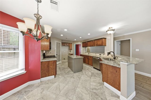 13506 Spring Court, Tomball, TX 77375