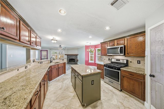 13506 Spring Court, Tomball, TX 77375