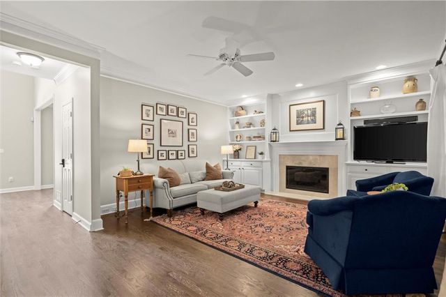 3302 Lantern Coach NE Lane, Roswell, GA 30075