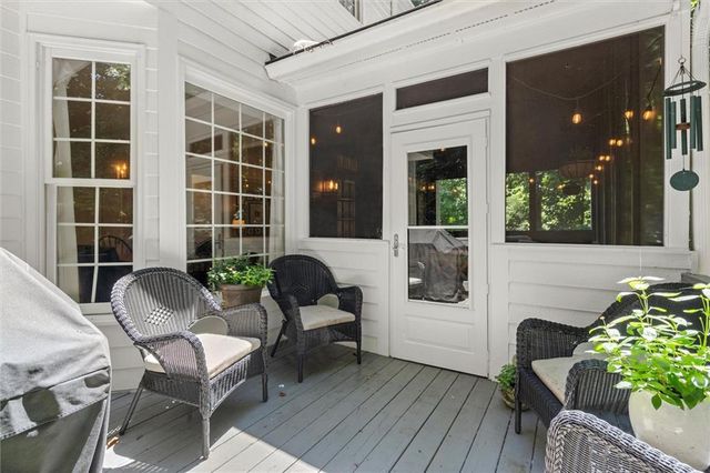 3302 Lantern Coach NE Lane, Roswell, GA 30075