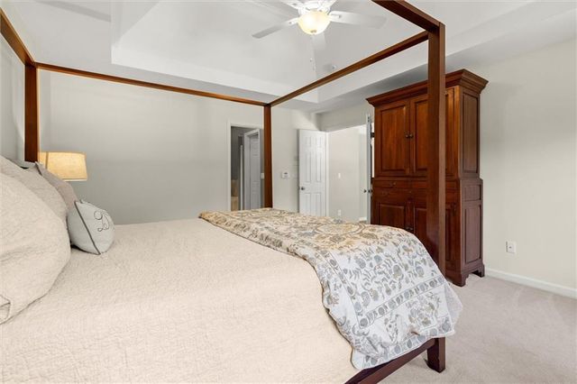 3302 Lantern Coach NE Lane, Roswell, GA 30075