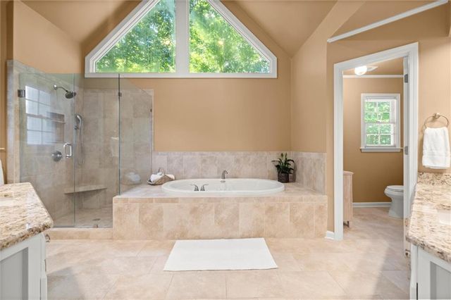 3302 Lantern Coach NE Lane, Roswell, GA 30075