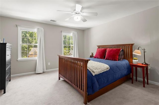 3302 Lantern Coach NE Lane, Roswell, GA 30075