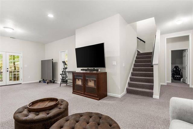 3302 Lantern Coach NE Lane, Roswell, GA 30075