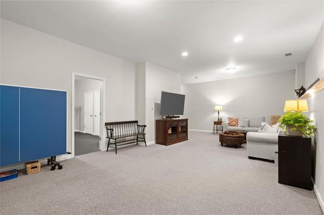 3302 Lantern Coach NE Lane, Roswell, GA 30075