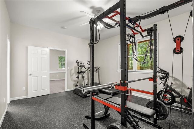3302 Lantern Coach NE Lane, Roswell, GA 30075