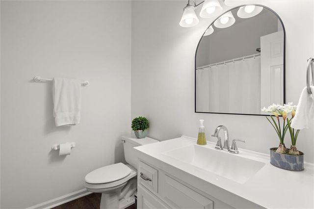 3302 Lantern Coach NE Lane, Roswell, GA 30075